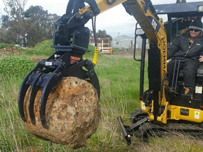360 degree rotating hydraulic excavator grapple